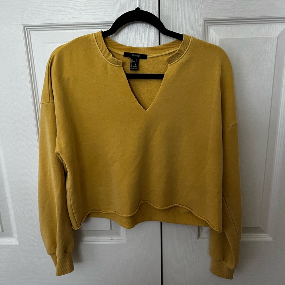 Mustard yellow sweater. Forever 21. Perfect for fall!!